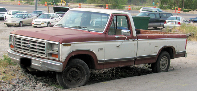 ford truck rust rusty pickup f150 dent rusted junkyard 1980s dents jalopy beater madeinusa americanmade dented longbed worktruck farmtruck fseries 12ton eyellgeteven