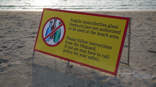 Fragile items are not authorized to be used at the beach area