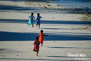 Zanzibar - Children Running