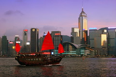 Symbol of Hong Kong -- åŽç¯åˆä¸Šä¹‹é¦™æ¸¯