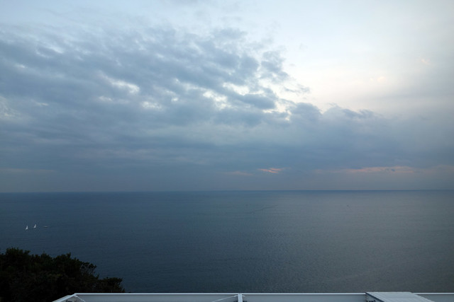江ノ島の頂上から見る海の眺め
