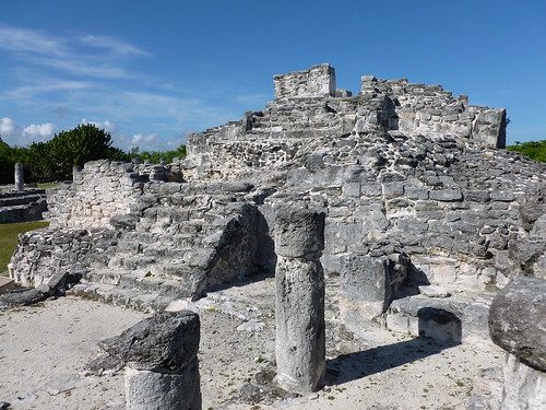 Mayan ruins at El Rey, Mexico