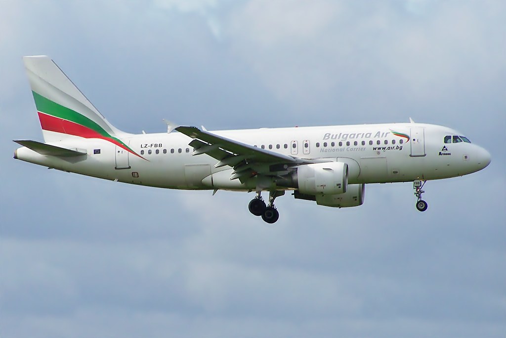 LZ-FBB A319 Bulgaria Air by markyharky, on Flickr