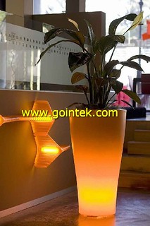 Lighted Outdoor Flower Pots,Solar Light With F...