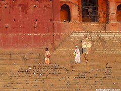 Varanasi y su gente • <a style="font-size:0.8em;" href="http://www.flickr.com/photos/92957341@N07/8751513675/" target="_blank">View on Flickr</a>