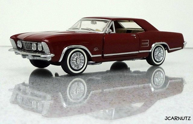 buick riviera 1963 diecast 143scale franklinmint