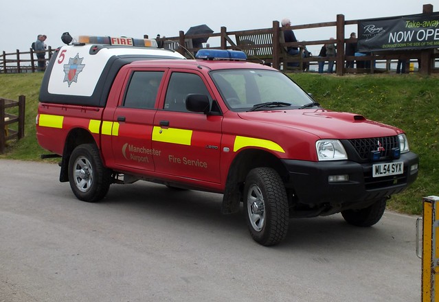 park manchester fire airport 5 4wd service visitor l200 runway mitsubishi gl 25td ml54syx