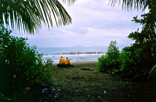 092 - Parque Nacional Cahuita. Tarde libre en la playa.