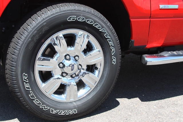 red ford truck 4x4 pickup tire f150 goodyear tyre 2012 wrangler xlt supercrew