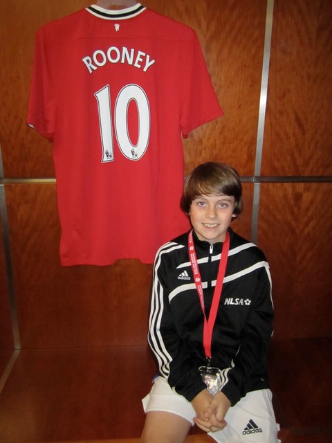A big fan of Rooney..who amazed the crowd at the Man U vs Arsenal match