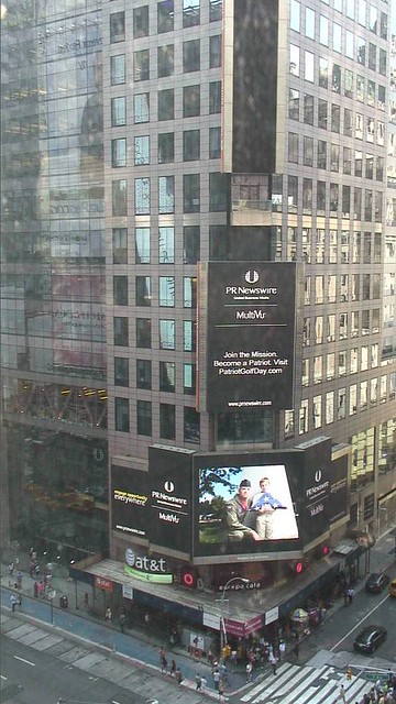 Folds of Honors Patriot Golf Day on the Big Screen in Times Square NYC