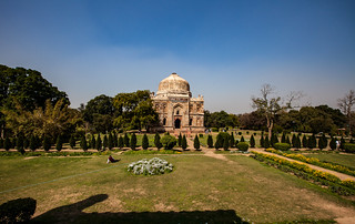 The Bara Gumbad ('Big Dome'), 1490 AD - the Lodi Gardens - Delhi, India