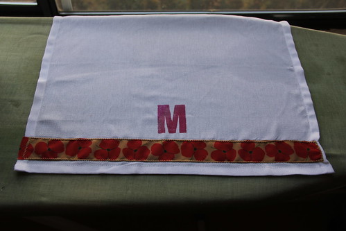 Hostess gift: embellished cloth napkins