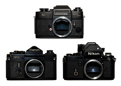 leica canon nikon filmcamera nikonf2 leicaflex professionalphotography leicaflexsl2 canonf1 mechanicalcamera analoguephotography leicaflexsl2mot motordrivecamera