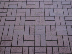 Converging Bricks • <a style="font-size:0.8em;" href="http://www.flickr.com/photos/62326087@N06/8486241340/"  on Flickr</a>