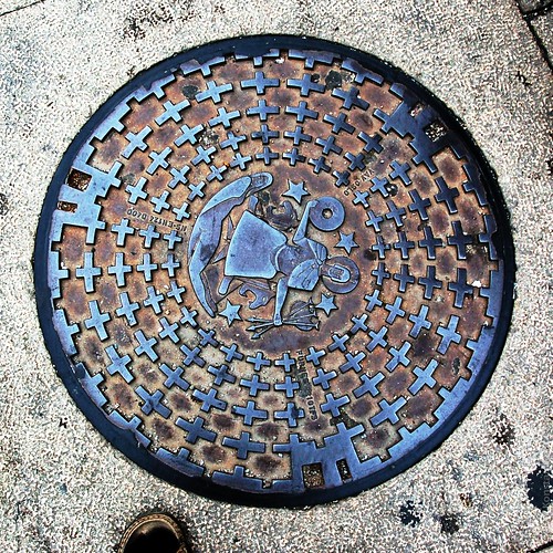 Manhole in Oslo ©  Konstantin Malanchev