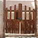 Portão de madeira de cactos