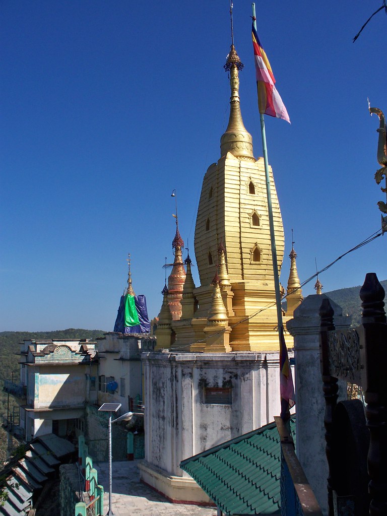 : Mt._Popa_Bagan (33)