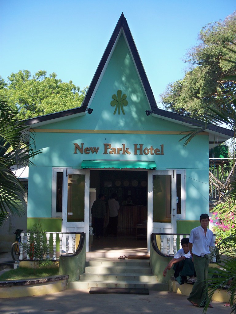 : New_Park_ Hotel_Bagan (12)