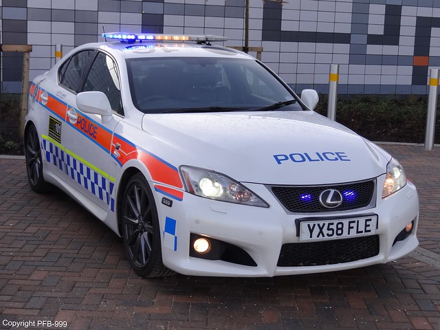 road station lights day open blues police headquarters crime hull hq section isf clough grilles 2012 lexus unit bluelights rcs lightbar humberside rcu divisional parcelshelf yx58fle