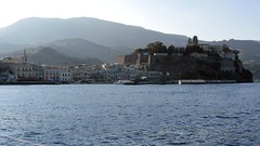 5 El puerto pequeño de Marina Corta y la Acrópolis