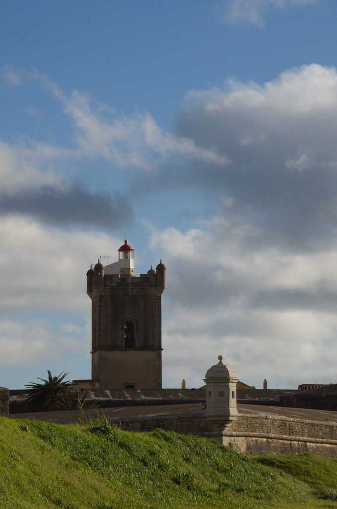 : Forte de S~ao Juli~ao da Barra lighthouse