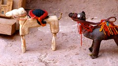 Camellos. Artesanías, Marruecos • <a style="font-size:0.8em;" href="http://www.flickr.com/photos/92957341@N07/8458804746/" target="_blank">View on Flickr</a>