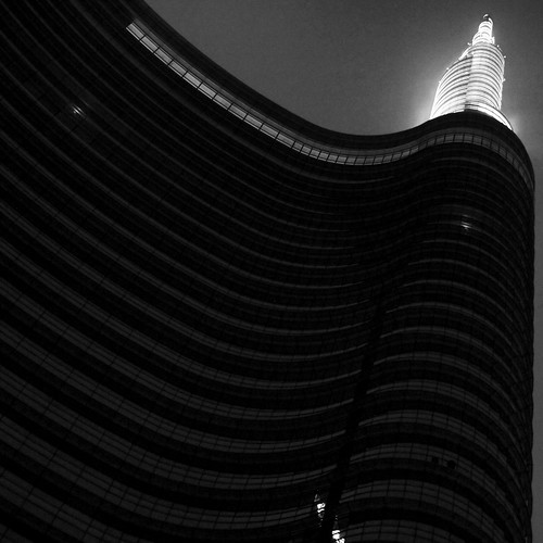 Dubai milanese ©  specchio.nero
