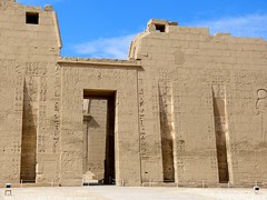 Medinet Habou • <a style="font-size:0.8em;" href="http://www.flickr.com/photos/92957341@N07/8594516652/" target="_blank">View on Flickr</a>