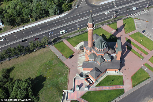 Memorial Mosque on Poklonnaya Hill in Moscow / Aerial • <a style = "font-size: 0.8em;" href = "http://www.flickr.com/photos/85545107 @ N04/7928158414 /" target = "_blank" > View on Flickr </ a>