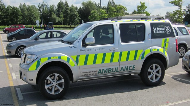 ambulance hatfield nissanpathfinder stjohnambulance emergencyservices nissanambulance av09jou derbyshirestjohnambulance