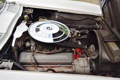 Chevrolet Corvette Stingray Convertible (1963).
