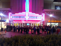 2012-12-19 19.17.33 Jack Reacher Premiere - To...