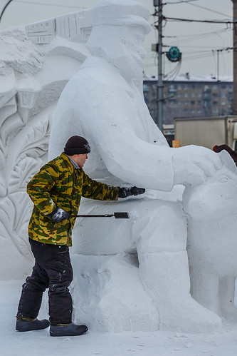 snow sculptor. cold ©  Dmitry Karyshev
