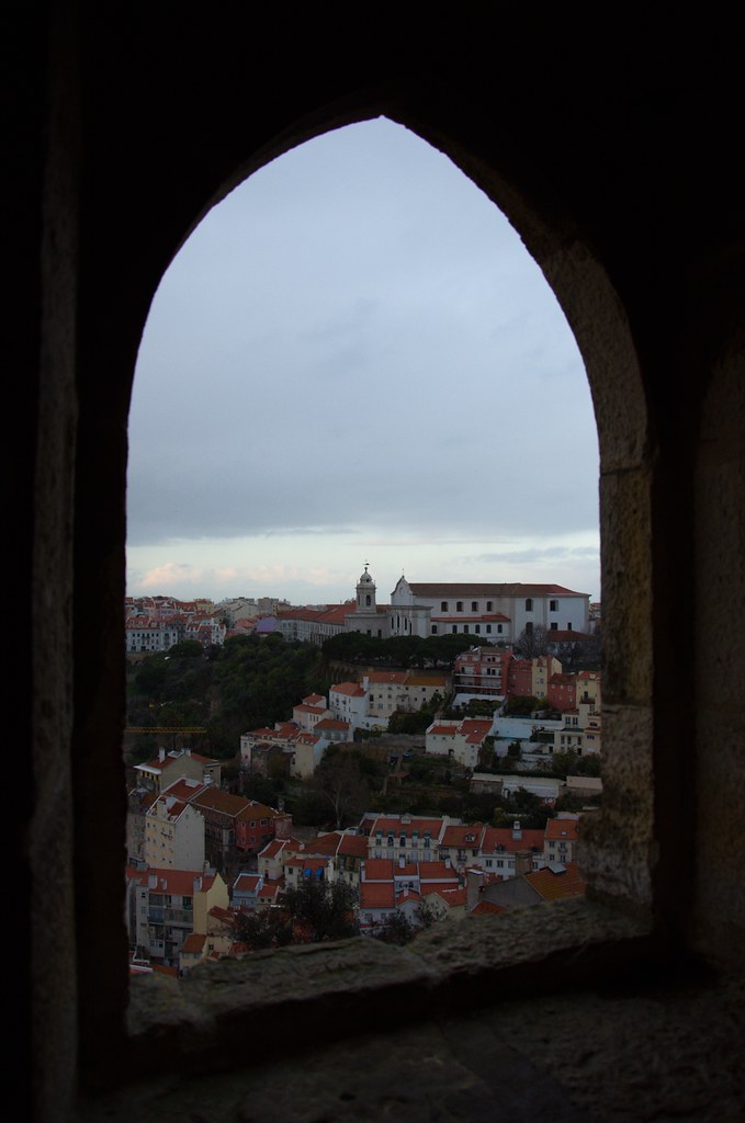 : Lisboa through the window