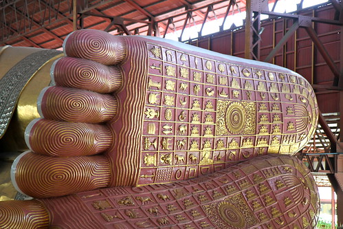distinguishing marks on the sole of the Buddha ©  Jason Eppink