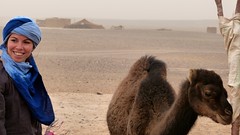 Familia nómada en el desierto de Marruecos • <a style="font-size:0.8em;" href="http://www.flickr.com/photos/92957341@N07/8457728325/" target="_blank">View on Flickr</a>