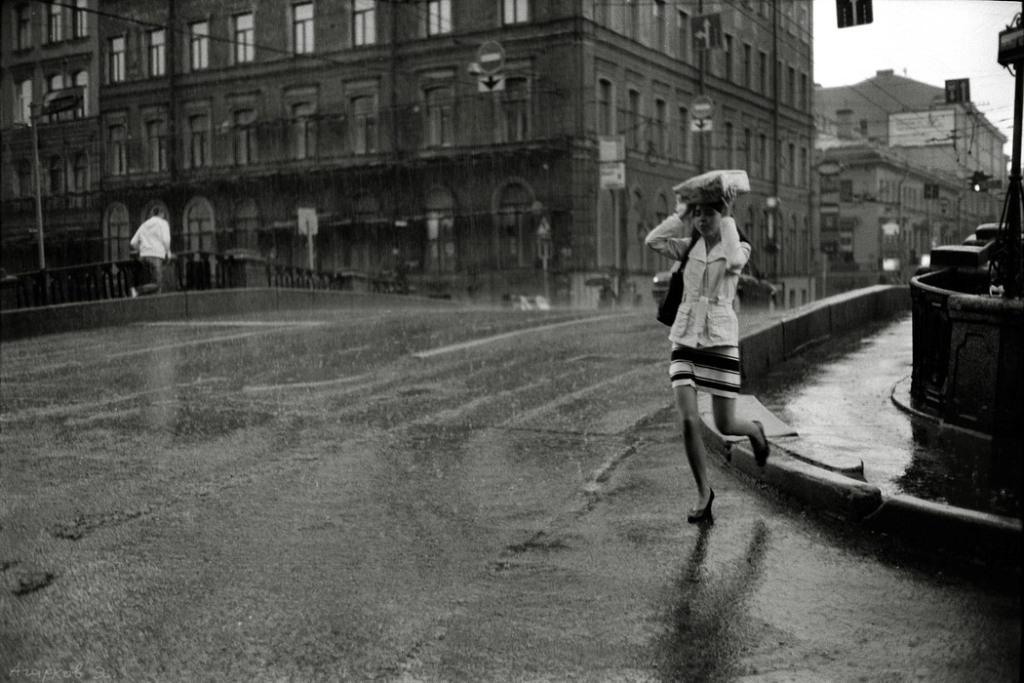 фото: Яков Агарков. Дождь.