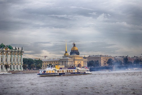 Dvortsovaya (Palace) Embankment. Saint-Petersburg.  . -. ©  Peer.Gynt