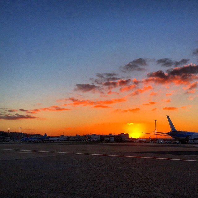 #gatwick #airport #sunrise