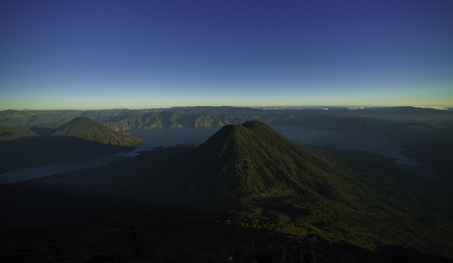Volcán Atitlán : Mountain Voices