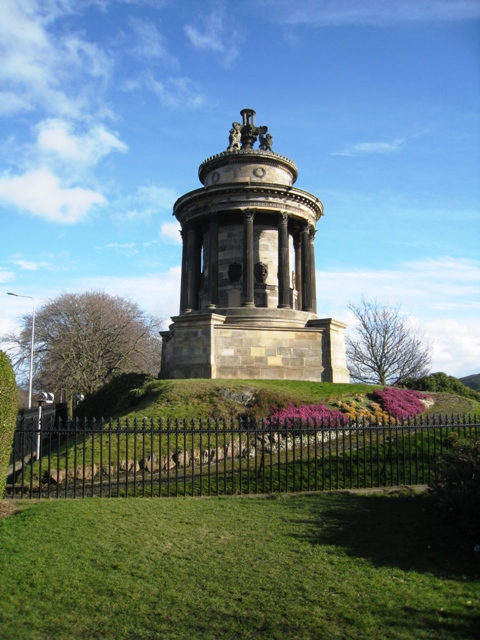 Burns Monument
