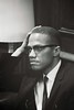 El verdadero nombre de Malcolm X era Malcolm Little. La X la eligió para recordar que con la esclavitud los afroamericanos fueron considerados carentes de dignidad humana.
