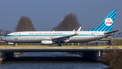 KLM retro 737 • <a style="font-size:0.8em;" href="http://www.flickr.com/photos/125767964@N08/16580530828/" target="_blank">View on Flickr</a>
