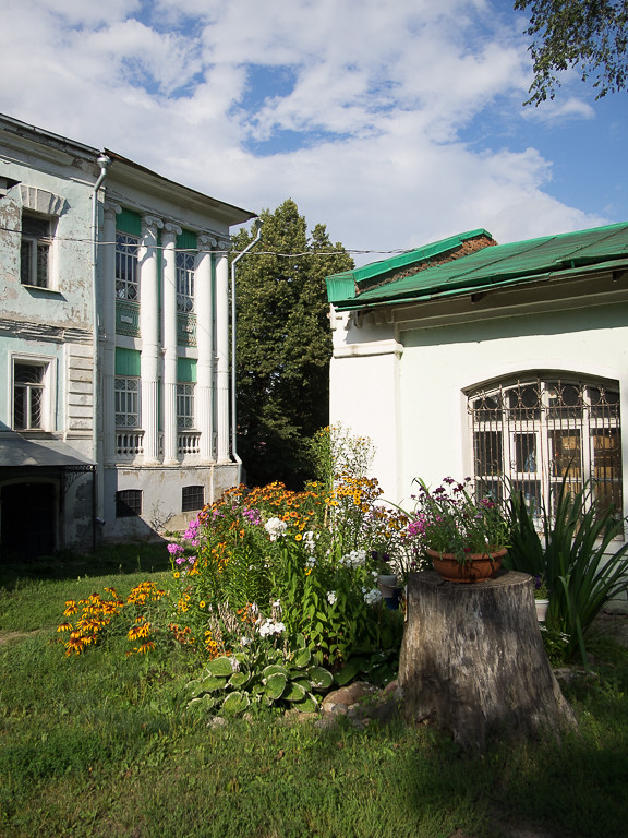 :     / Pervushin country estate in Alexandrov
