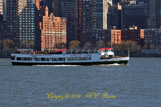 Sightseeing/Touring Boat Along NY Harbor (Photo #24b of LSP Series) of Liberty State Park (Jersey City, NJ)