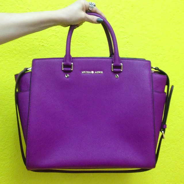 So many wonderful things in bold colors at the colonial location. Like this #MichaelKors purple saffiano leather SELMA satchel. It is in lovely condition and retails for $358, we have it for only $239!