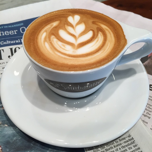 Happy Boxing Day! #boxingday #boxing #celebrate #latte #latteart #flatwhite #flavors #coffee #strip #vegas #vegasbaby #dovegasright  #springvalley #henderson #bocapark #summerlin #dtsummerlin #dtlv #delicious  @blvdplaza @montecarlovegas