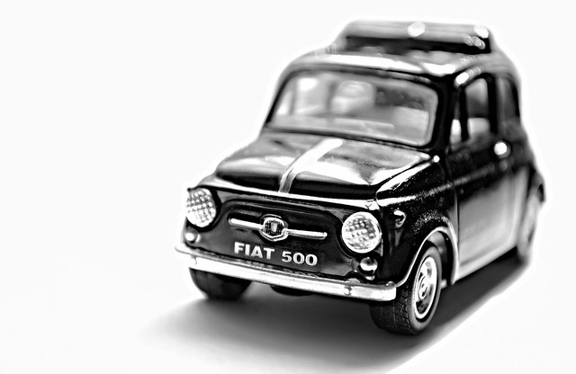 black fiat 500 coupe