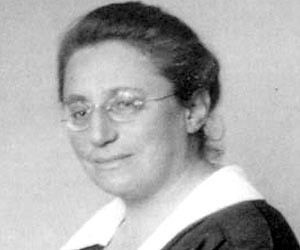 Image from http://www.thefamouspeople.com/profiles/images/emmy-noether-1.jpg.